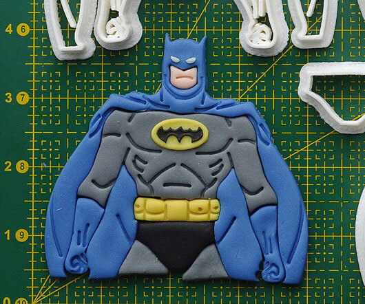 batman-themed-cookie-cutters